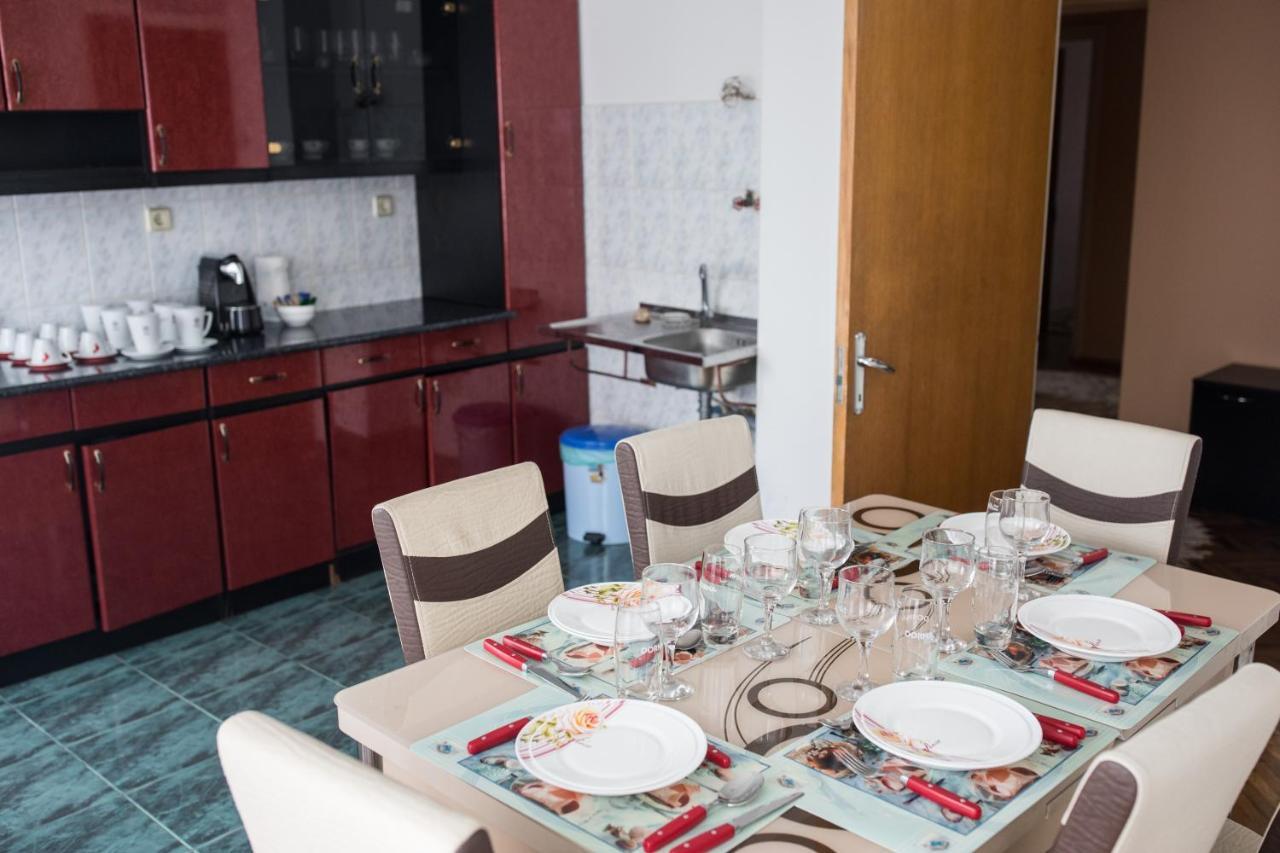 C Central Apartament Дробета-Турну-Северин Экстерьер фото